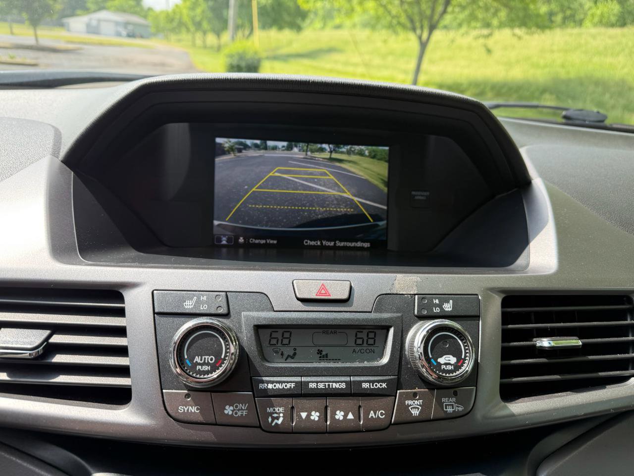 Used 2014 Honda Odyssey Touring Elite image 5