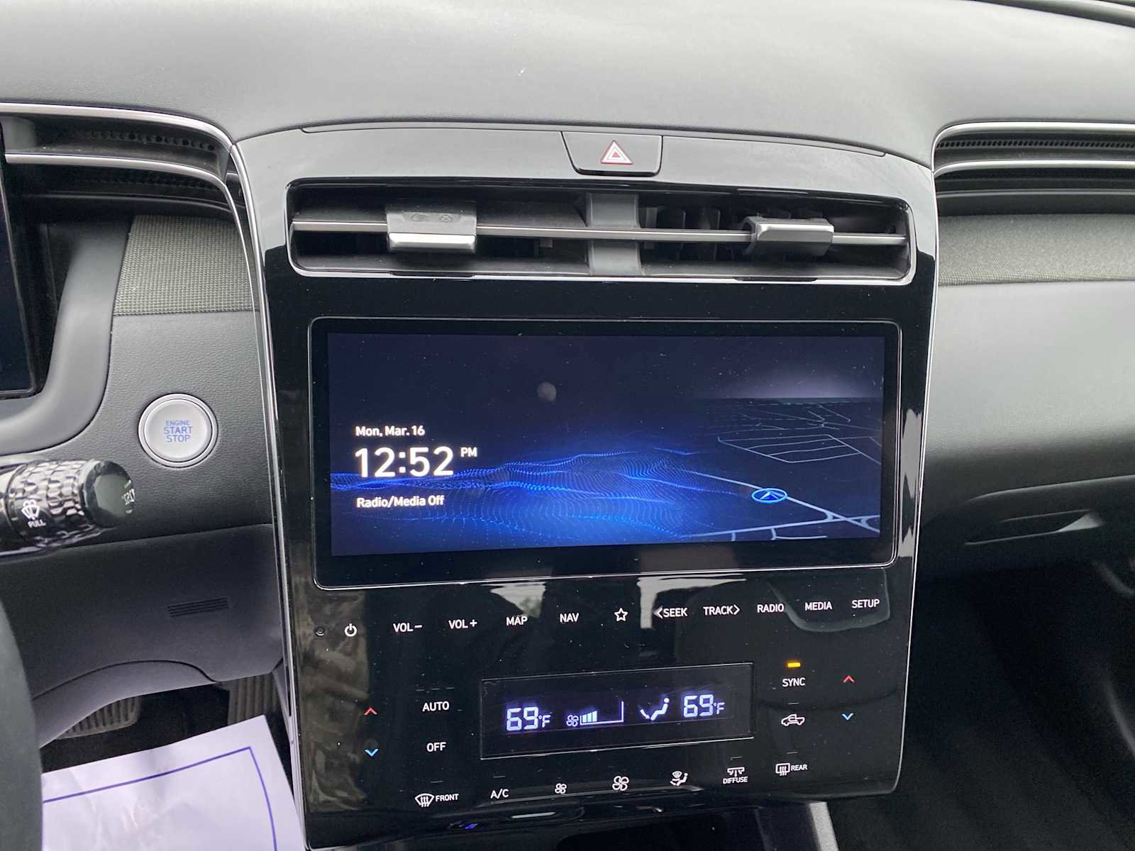 Certified 2023 Hyundai Santa Cruz Limited image 16