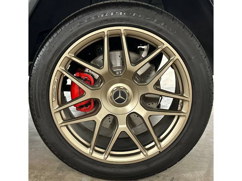 Used 2024 Mercedes-Benz G 63 AMG 4MATIC w/ Seat Comfort Package image 12