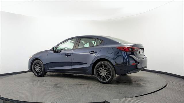 Used 2018 MAZDA MAZDA3 Sport FWD image 4