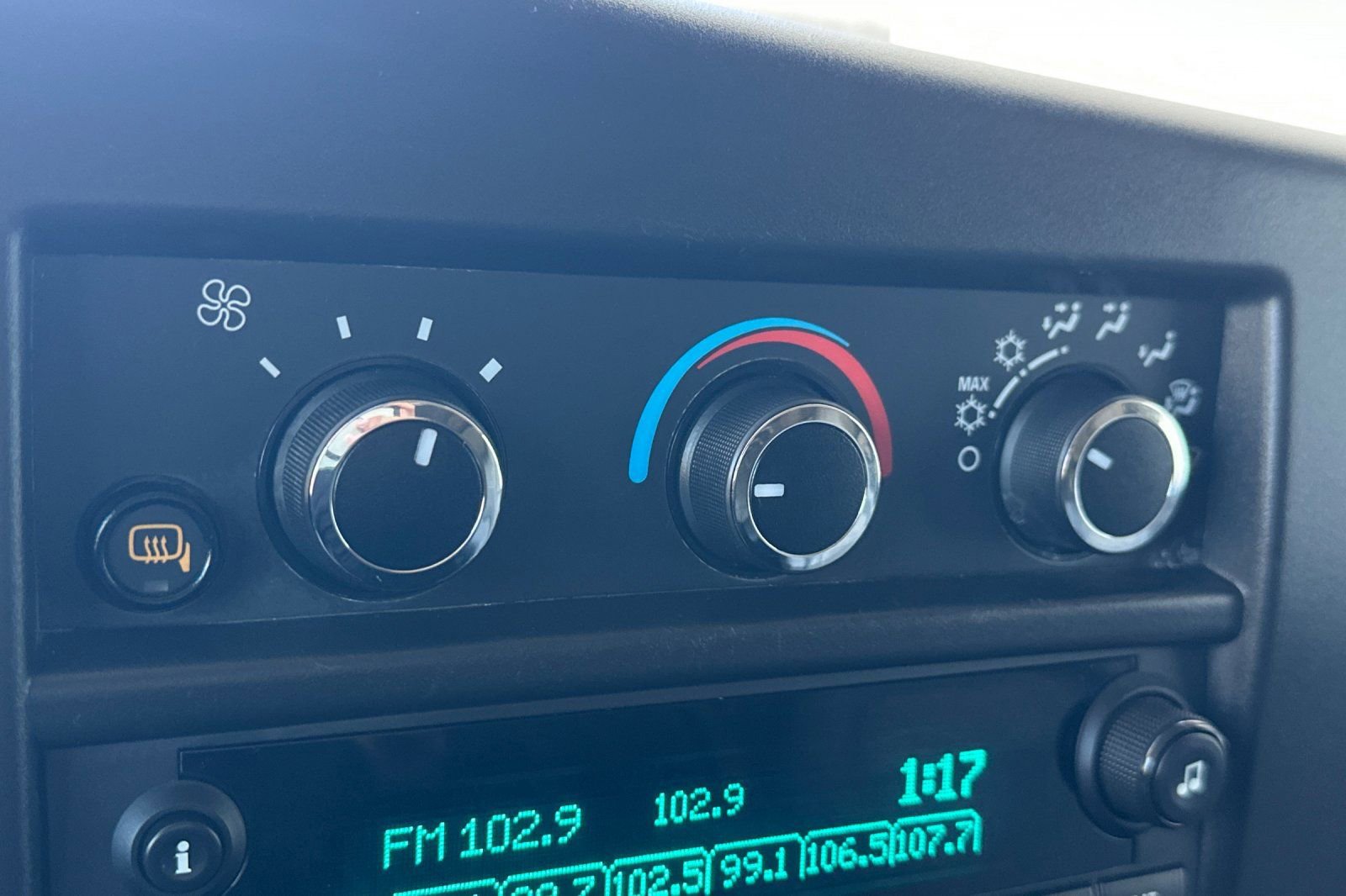 Used 2023 GMC Savana 2500 Extended w/ Driver Convenience Package image 26