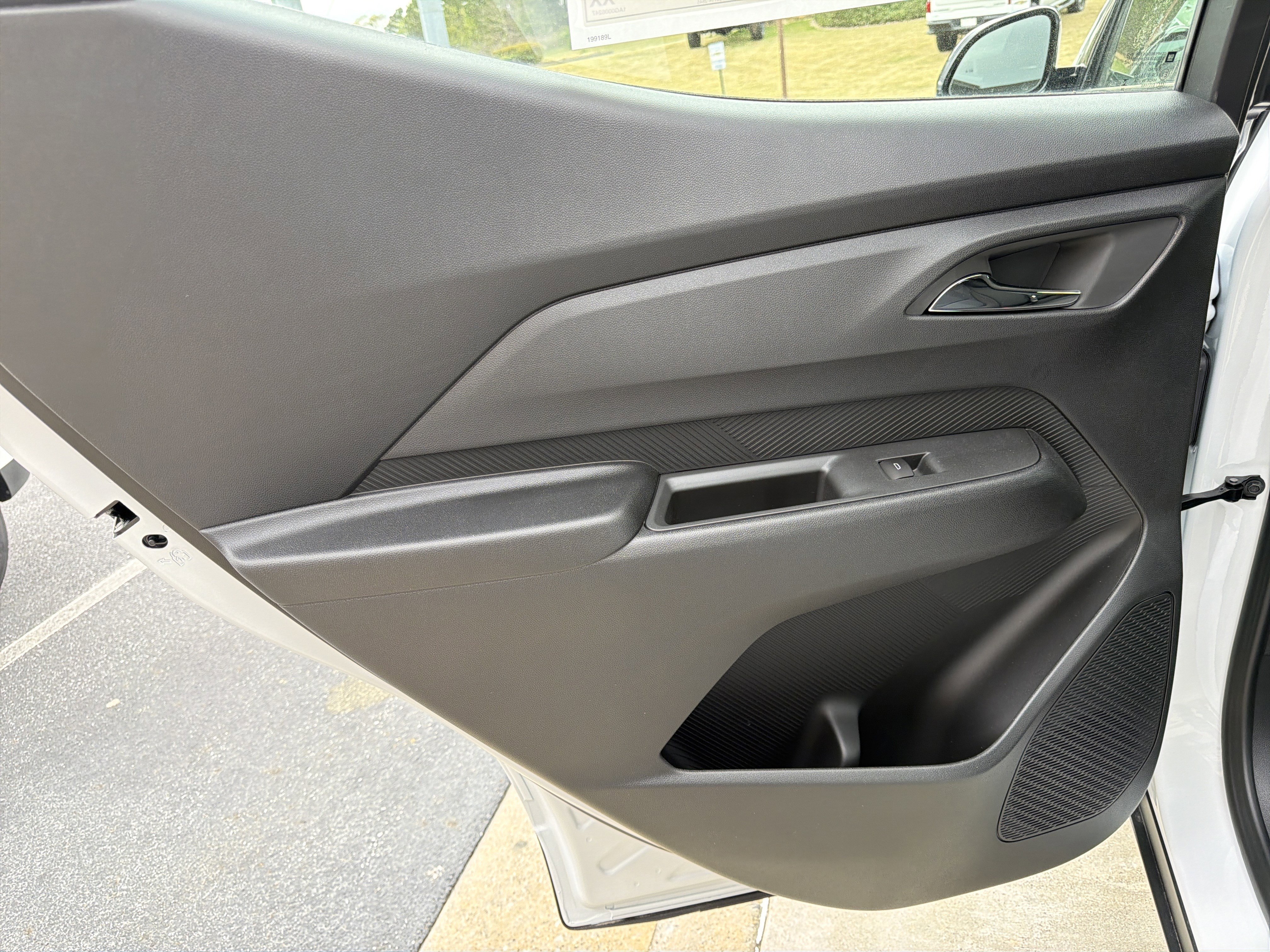 New 2027 Chevrolet Bolt LT image 21