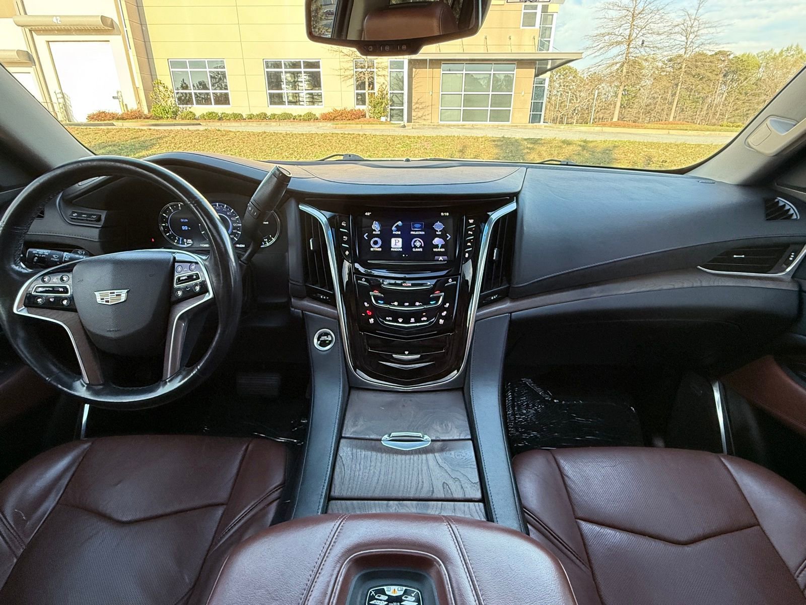 Used 2016 Cadillac Escalade Luxury image 22