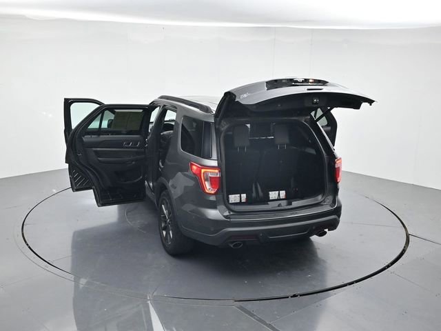 Used 2019 Ford Explorer XLT w/ Equipment Group 202A FWD image 43