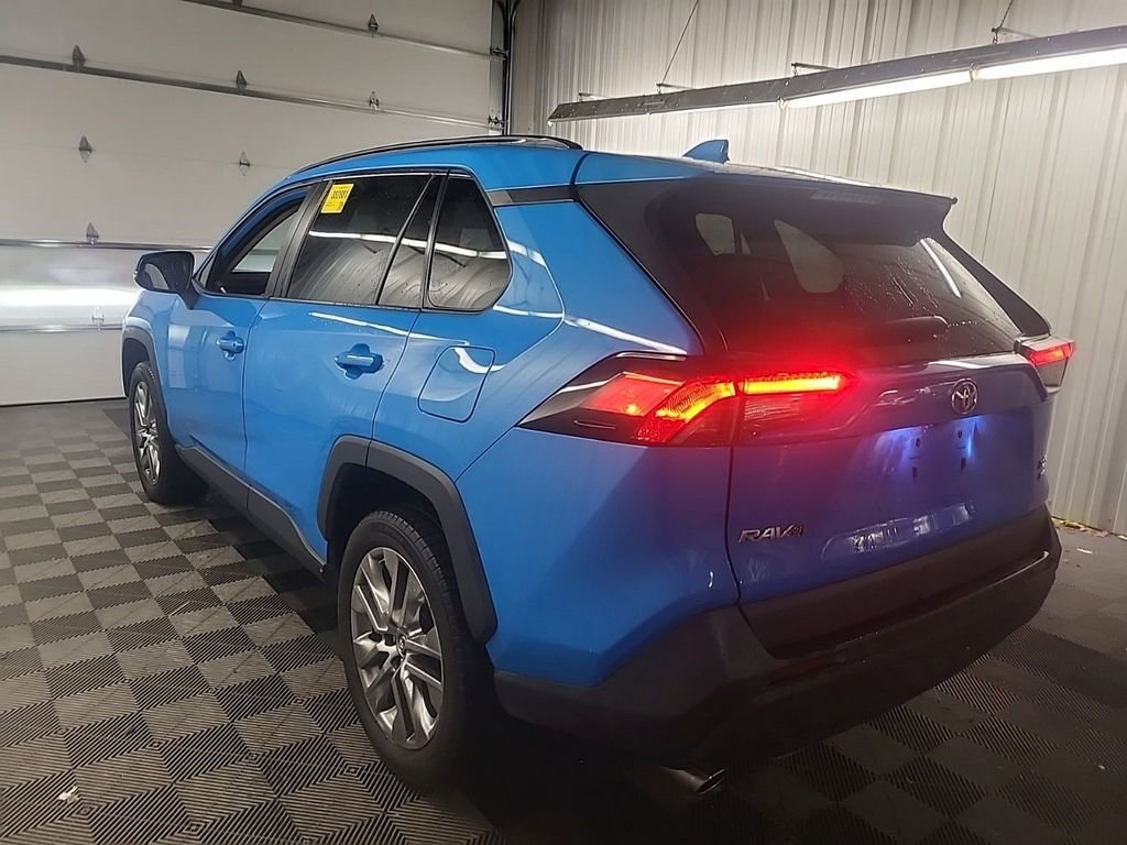 Used 2019 Toyota RAV4 XLE Premium w/ Cold Weather Package image 4