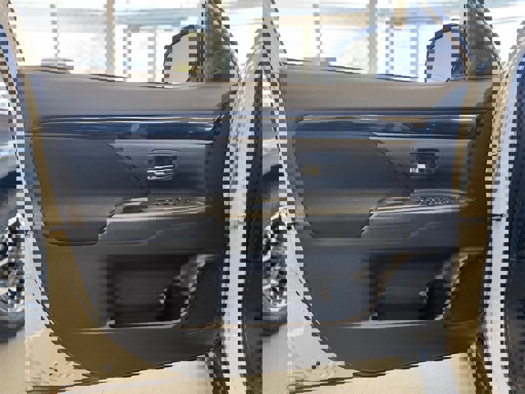 Used 2020 Mitsubishi Outlander ES image 10