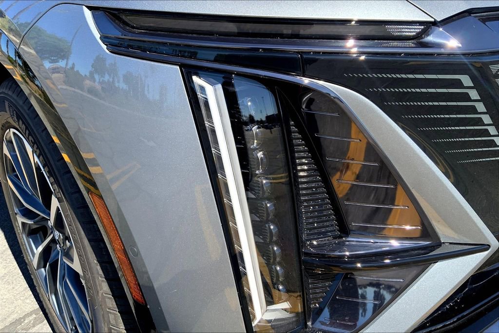 New 2026 Cadillac Lyriq Sport image 14