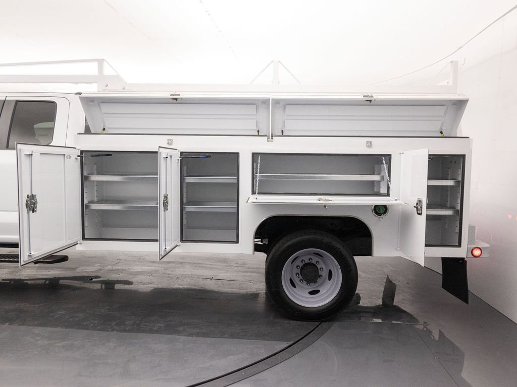 New 2026 Ford F450 XL w/ XL Chrome Package image 30