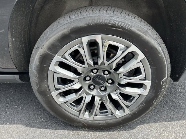 Used 2024 GMC Yukon XL Denali Ultimate image 31