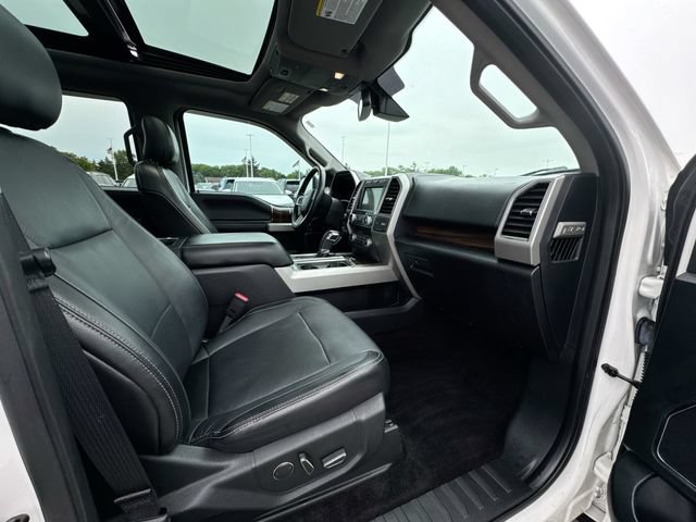 Used 2017 Ford F150 Lariat w/ Equipment Group 502A Luxury AWD/4WD image 30