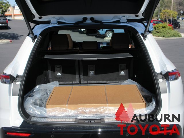 New 2026 Toyota Crown Signia image 4