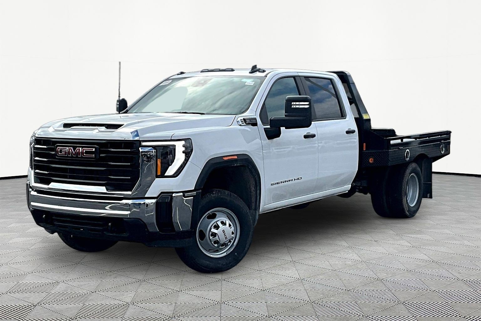 New 2025 GMC Sierra 3500 Pro w/ Convenience Package image 1