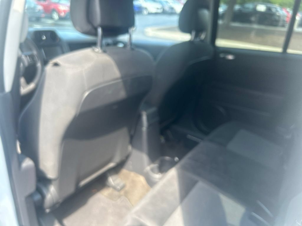 Used 2015 Jeep Compass Sport w/ Power Value Group FWD image 16