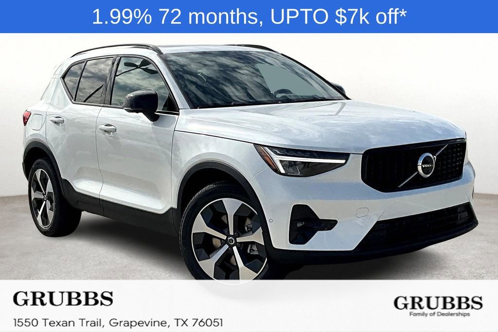 New 2026 Volvo XC40 B4 Plus w/ Protection Package Premier