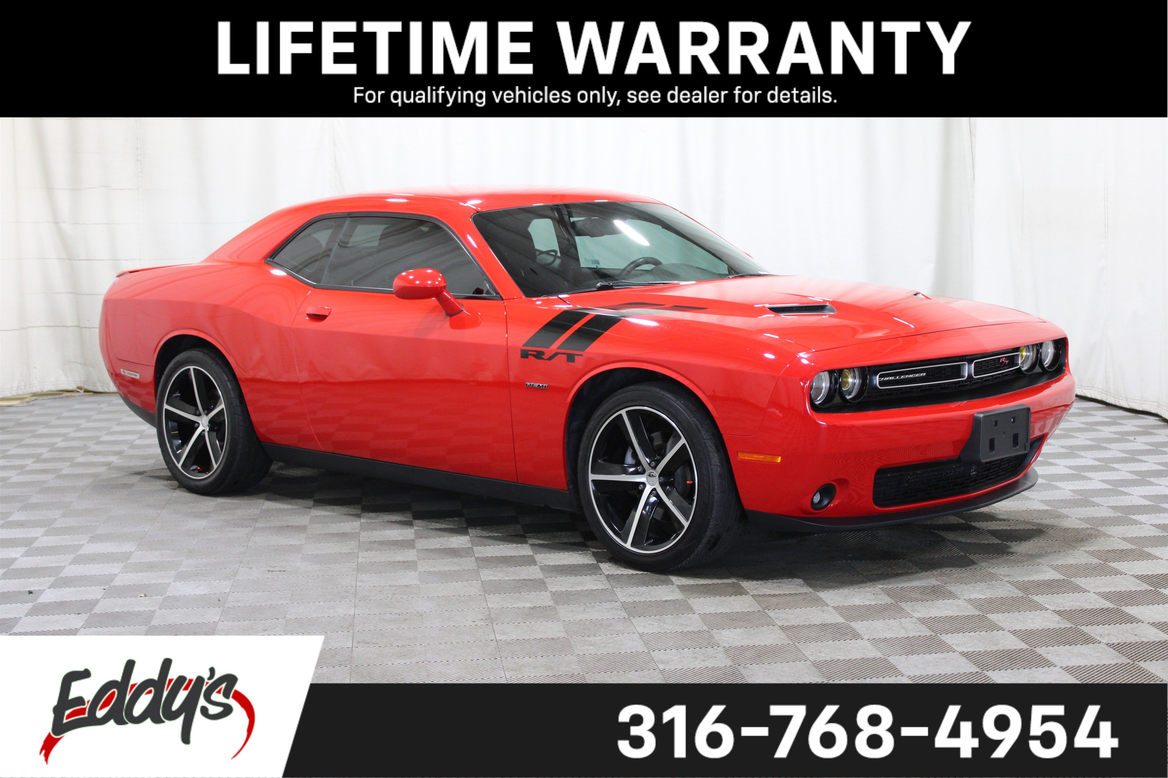 Used 2016 Dodge Challenger R/T image 1