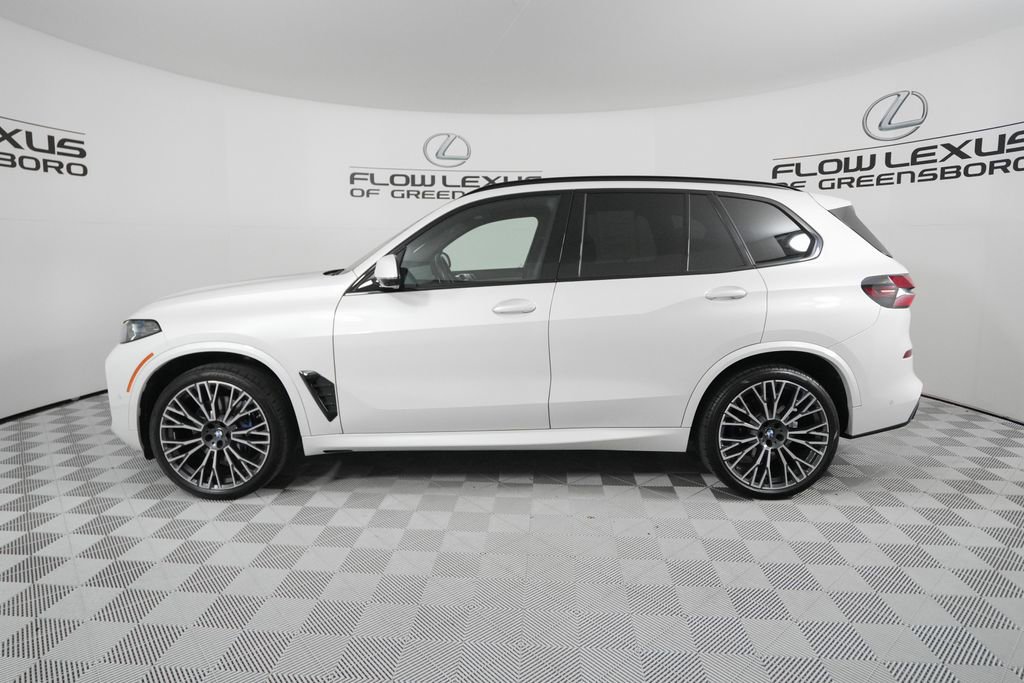 Used 2024 BMW X5 sDrive40i w/ M Sport Package image 4