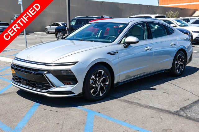 Certified 2025 Hyundai Sonata SEL FWD image 3