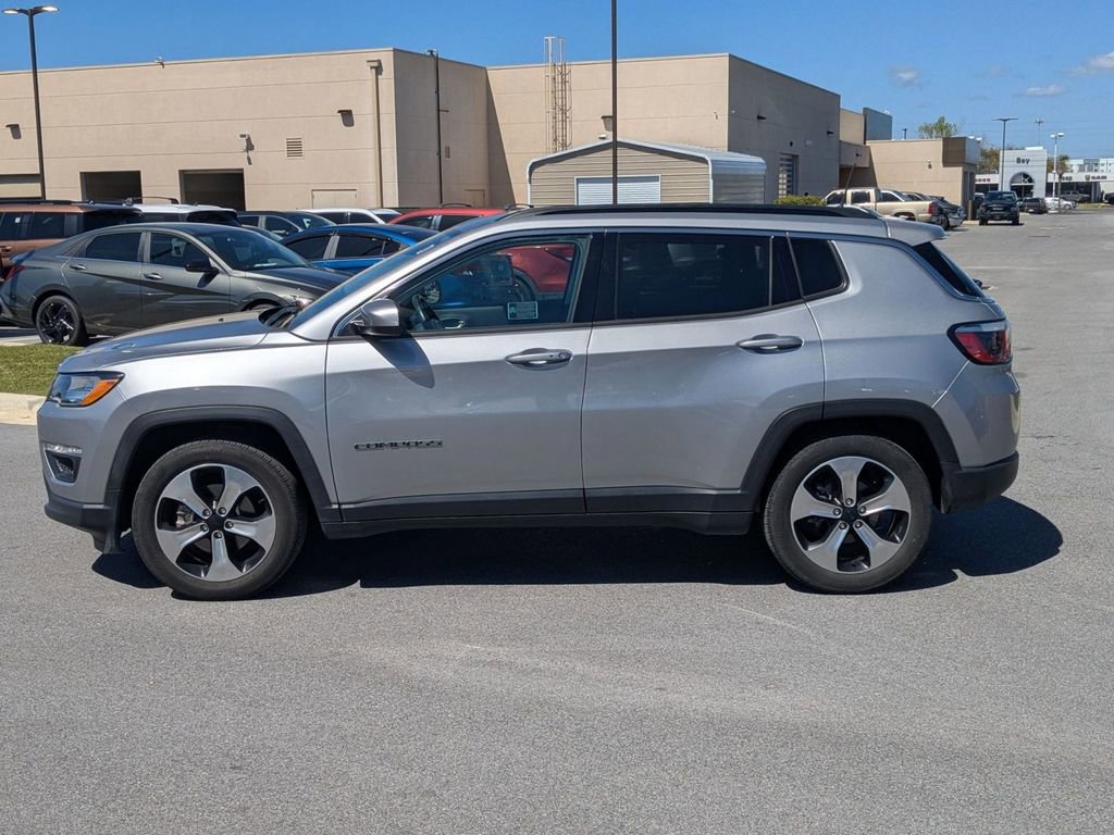 Used 2019 Jeep Compass Latitude w/ Popular Equipment Group image 9
