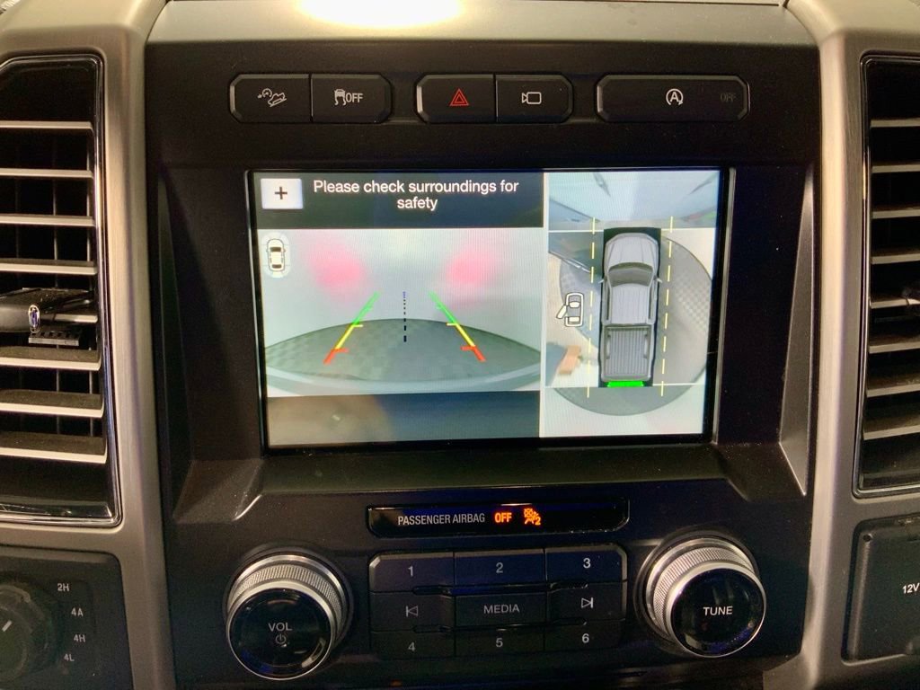 Used 2018 Ford F150 Platinum w/ Equipment Group 701A Luxury image 4