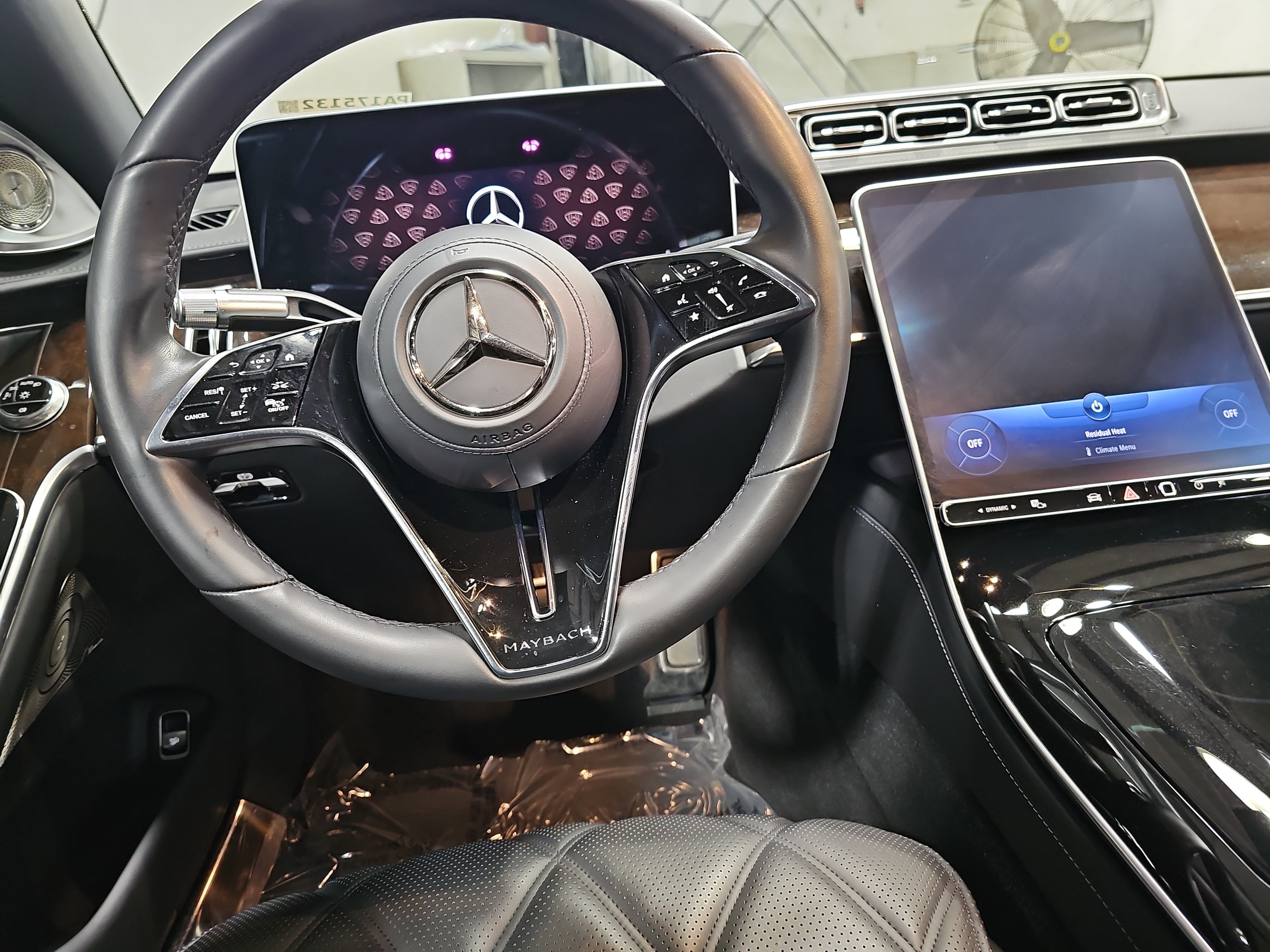 Certified 2023 Mercedes-Benz Maybach S 580 4MATIC image 17
