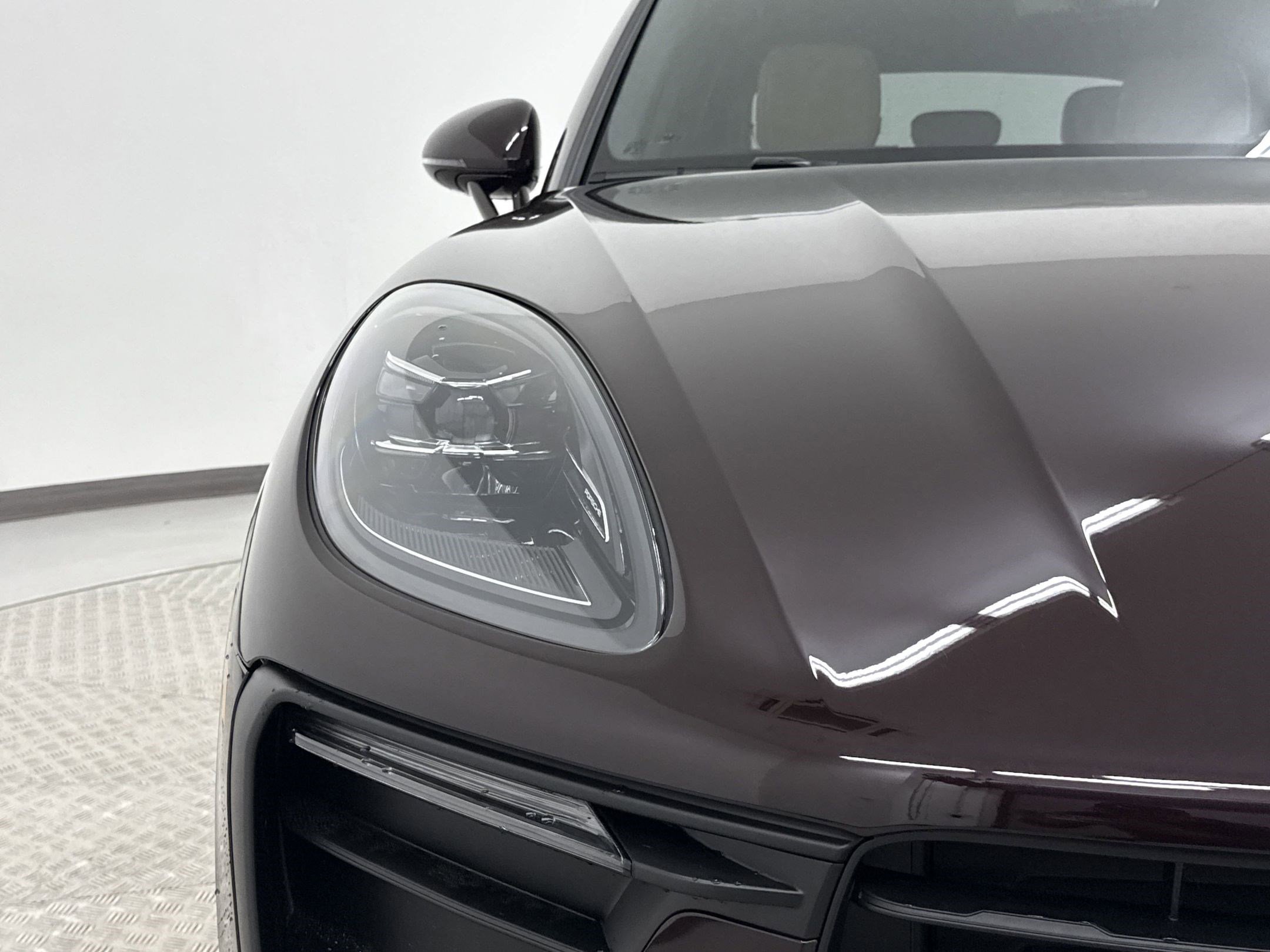 New 2025 Porsche Macan Turbo image 11