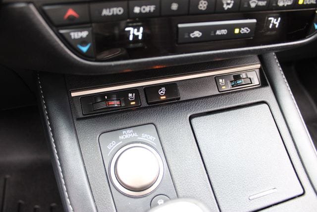 Used 2018 Lexus ES 350 w/ Premier Package FWD image 18