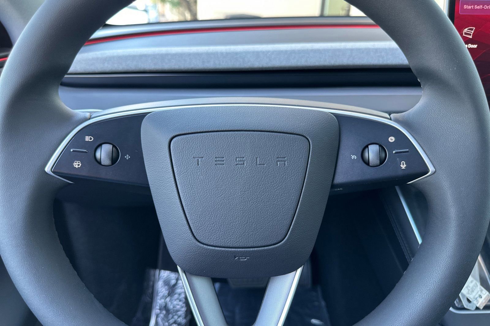 Used 2026 Tesla Model Y Long Range image 26