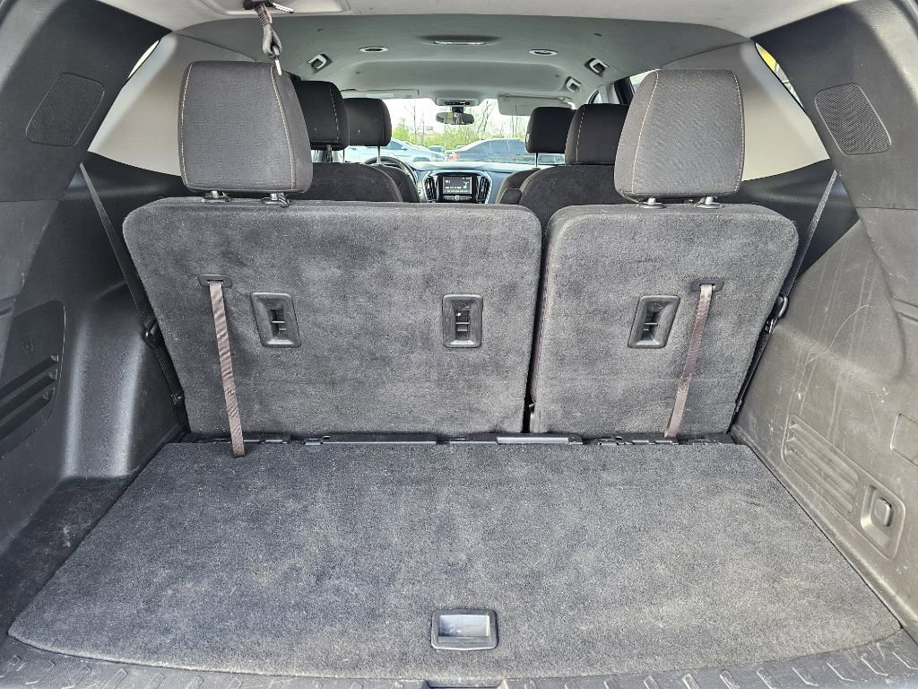 Used 2019 Chevrolet Traverse LT FWD image 29