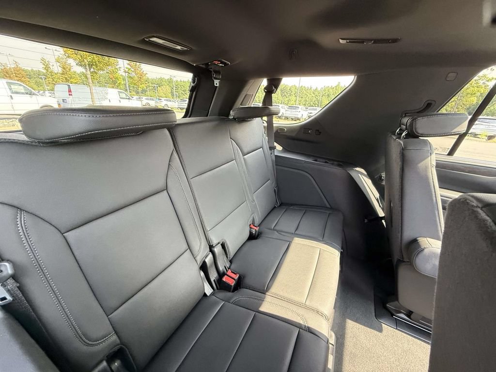 Used 2024 Chevrolet Tahoe LT w/ LT Signature Plus Package AWD/4WD image 17