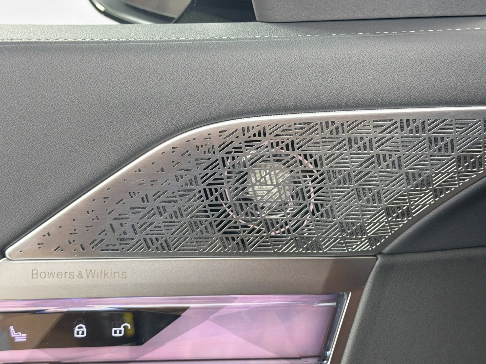 New 2026 BMW 750e xDrive w/ Executive Package AWD/4WD image 18