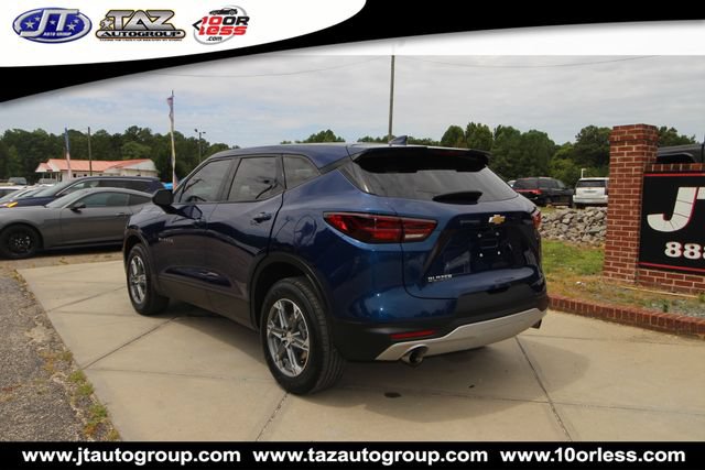 Used 2023 Chevrolet Blazer LT FWD image 5