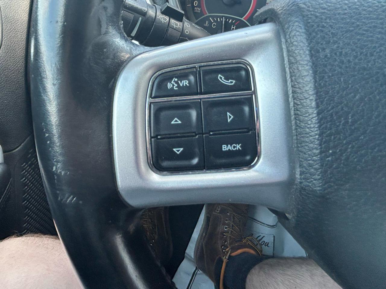 Used 2011 Dodge Journey SXT FWD image 18