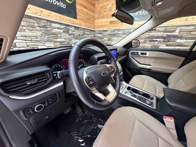 Used 2024 Ford Explorer XLT w/ Class IV Trailer Tow Package AWD/4WD image 12