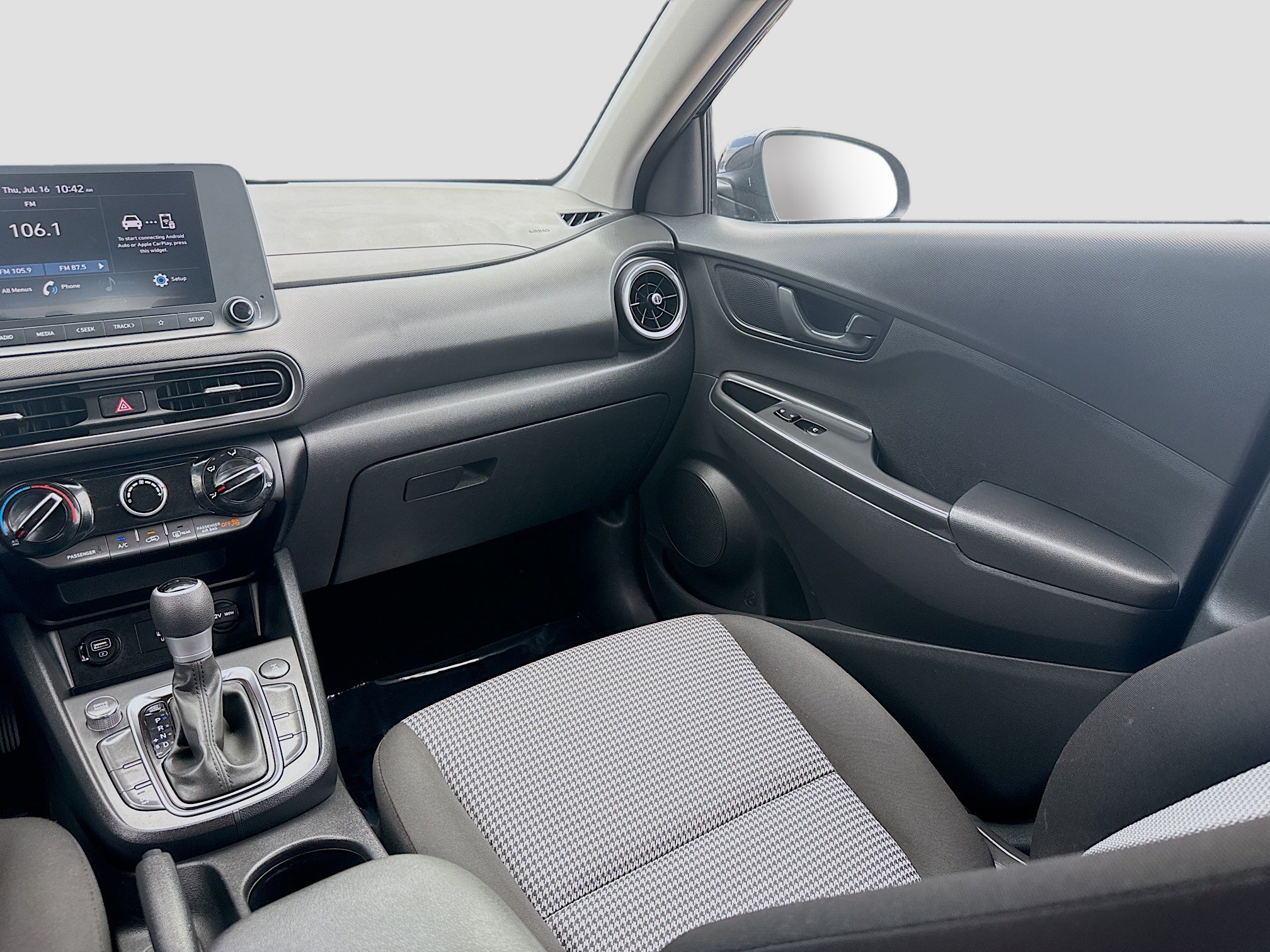Used 2023 Hyundai Kona SE AWD/4WD image 19