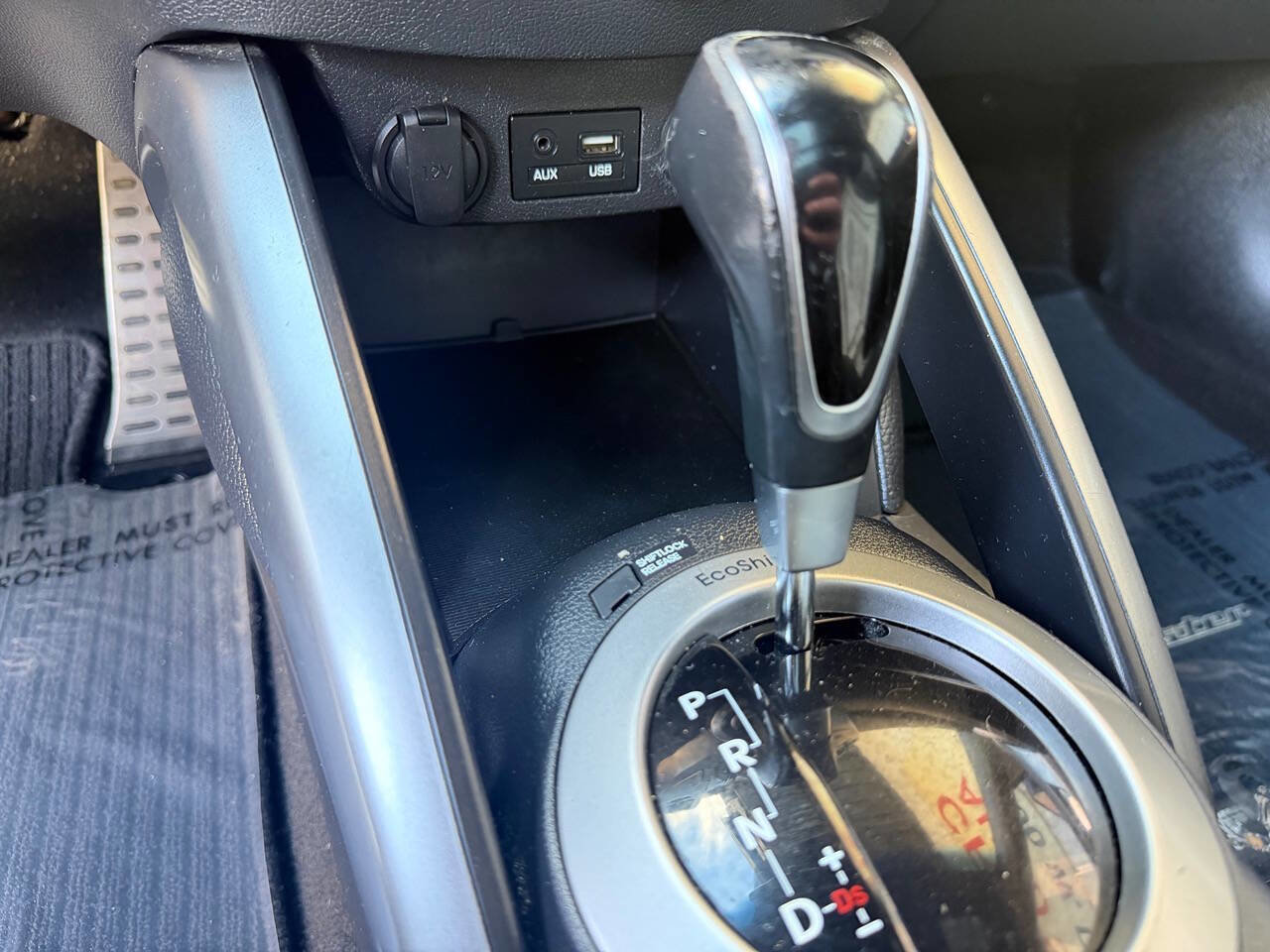 Used 2016 Hyundai Veloster w/ Option Group 03 FWD image 29