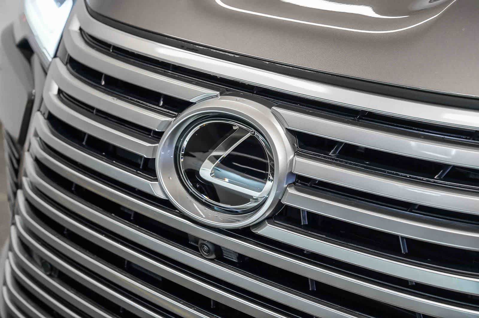Used 2024 Lexus LX 600 4WD w/ Interior Upgrade Package image 8