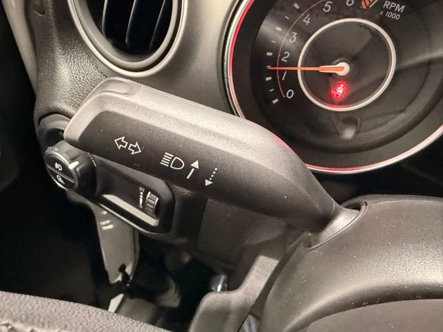Used 2023 Jeep Gladiator Sport AWD/4WD image 32