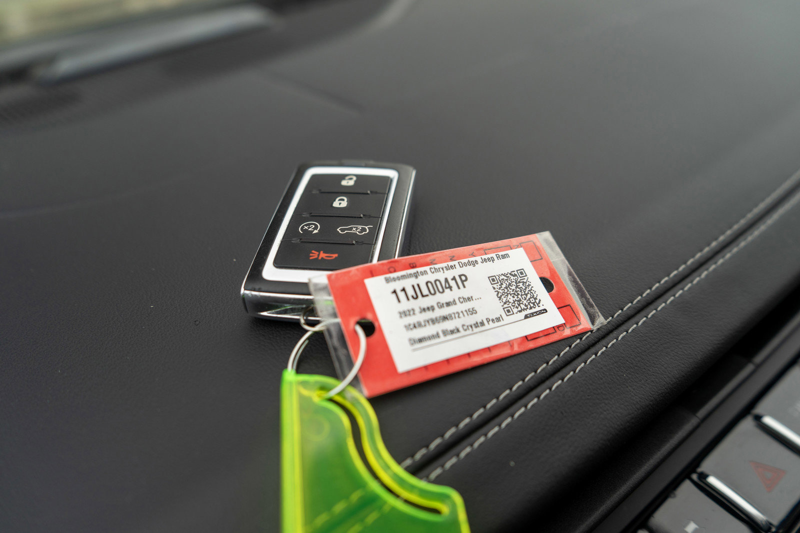 Used 2022 Jeep Grand Cherokee Limited 4xe w/ Luxury Tech Group II AWD/4WD image 33