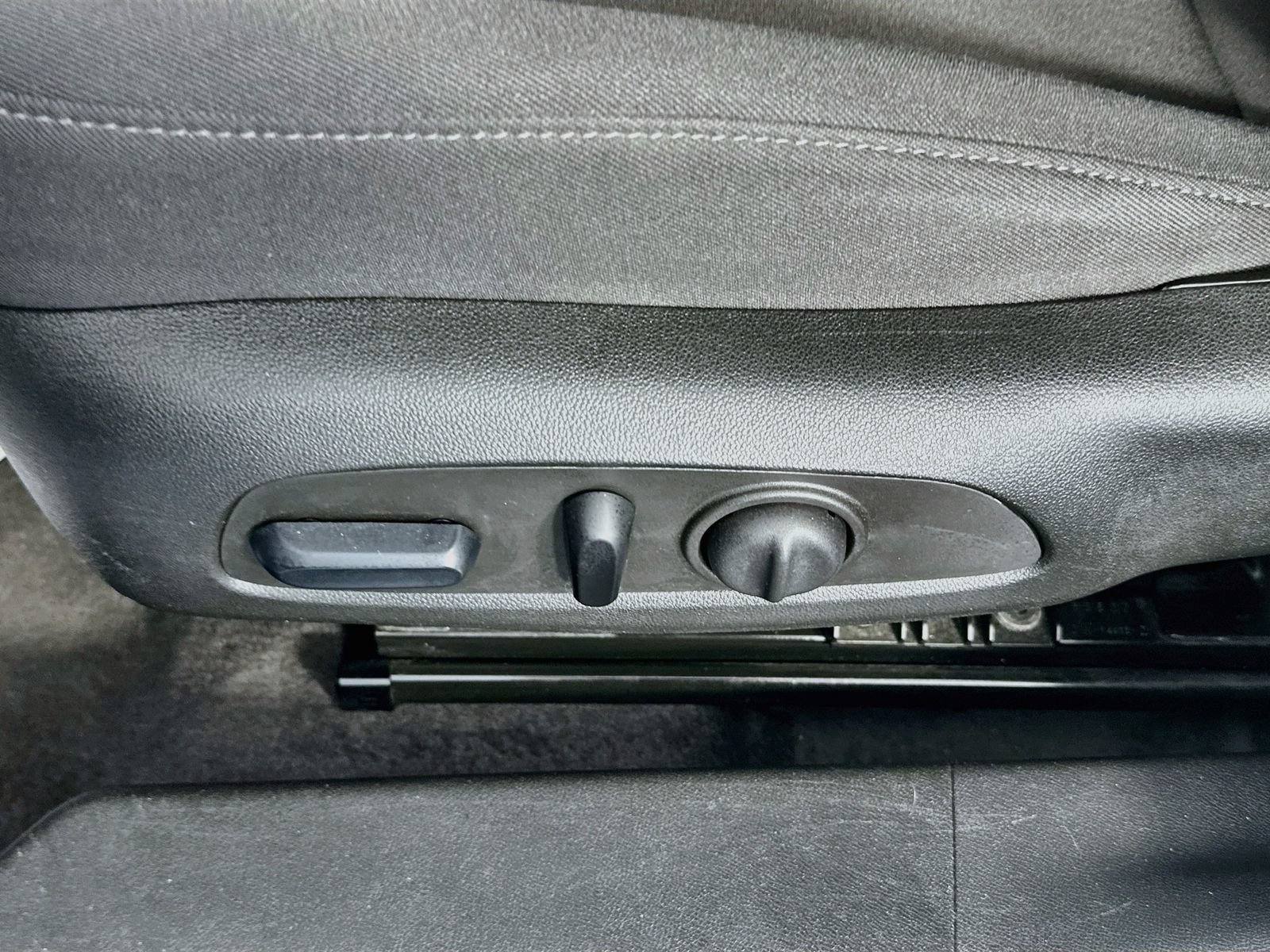 Used 2023 Chevrolet Malibu LT FWD image 18