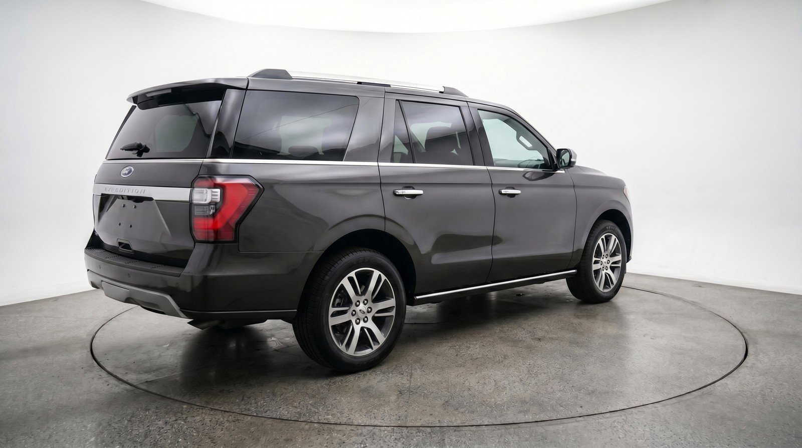 Used 2024 Ford Expedition Limited AWD/4WD image 9