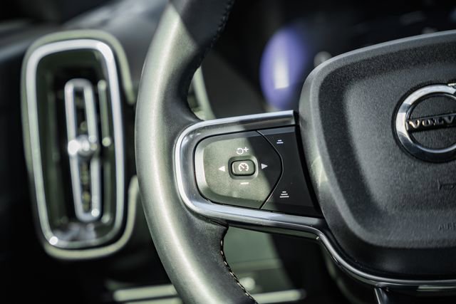 Used 2023 Volvo XC40 B5 Plus w/ Climate Package image 30