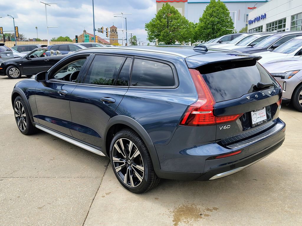 New 2026 Volvo XC60 B5 Ultra w/ Climate Package AWD/4WD image 6
