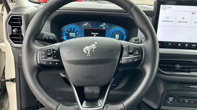 Used 2025 Ford Bronco Sport Badlands image 19