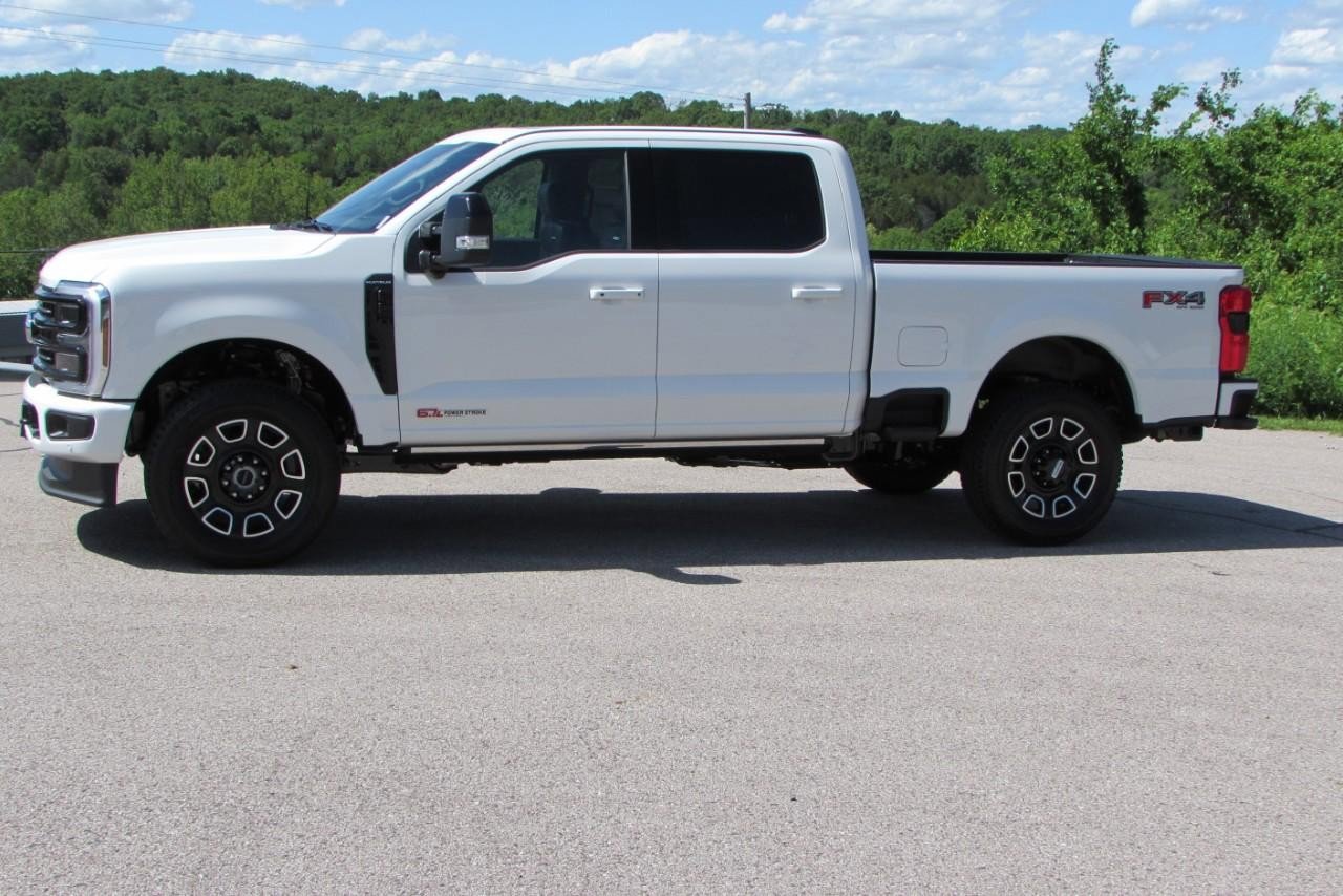 New 2025 Ford F250 Platinum image 4