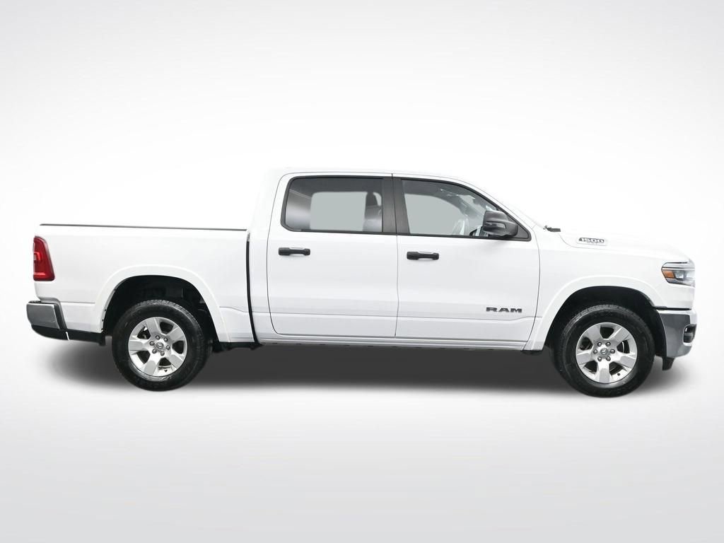 Used 2025 RAM 1500 Big Horn AWD/4WD image 4