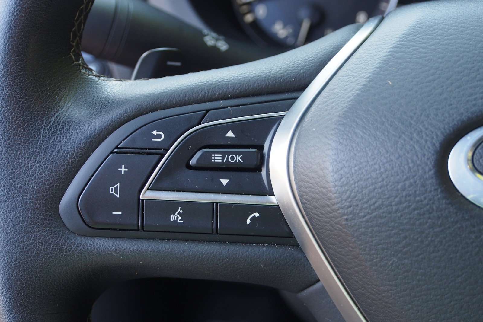 Used 2025 INFINITI QX50 Sport AWD/4WD image 24