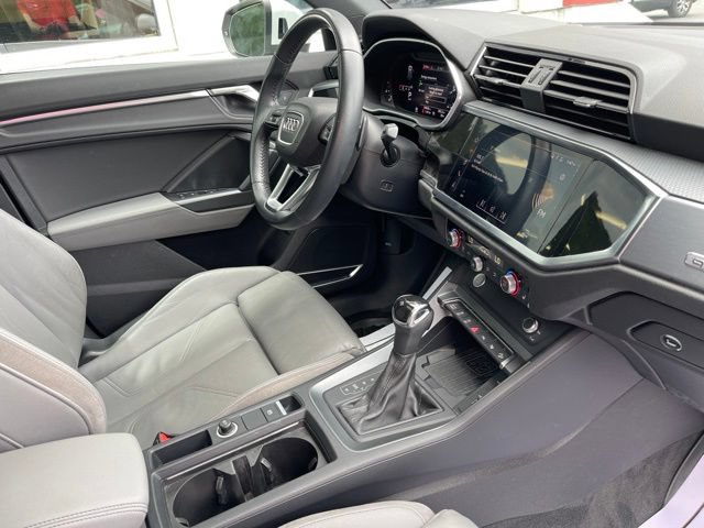Used 2020 Audi Q3 2.0T Prestige AWD/4WD image 9