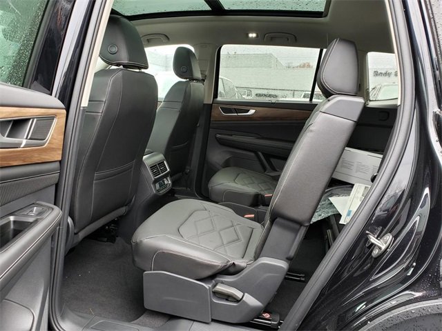 New 2026 Volkswagen Atlas SE image 8