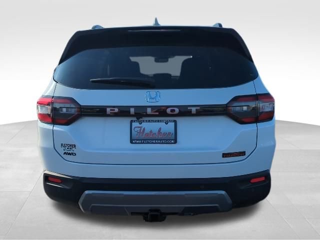 New 2026 Honda Pilot TrailSport image 8