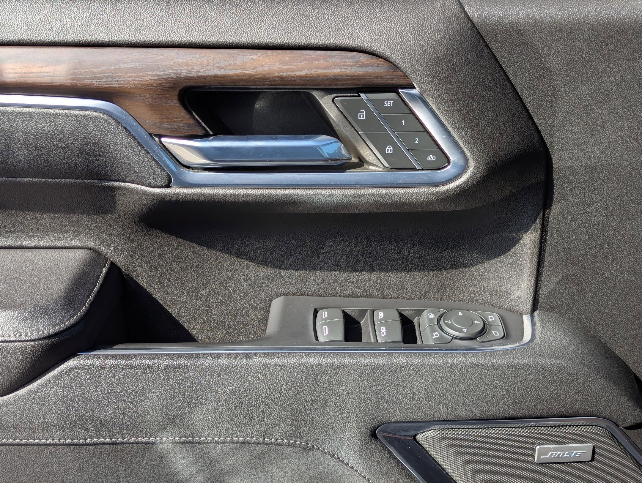 Used 2023 GMC Sierra 1500 SLT image 11